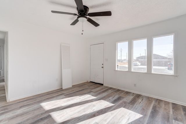 1517 E 27th Street, Lubbock, TX 79404