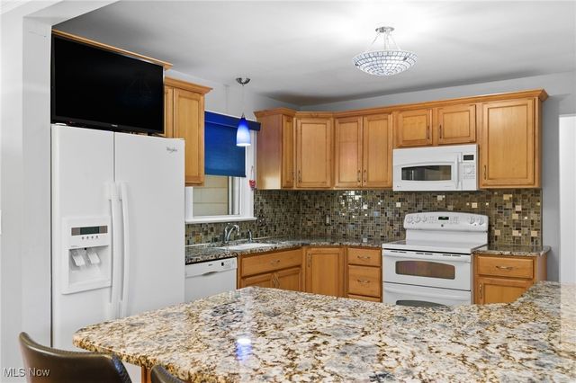 34840 Sherwood Drive, Solon, OH 44139