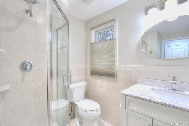 15 Woodland Place, Airmont, NY 10952