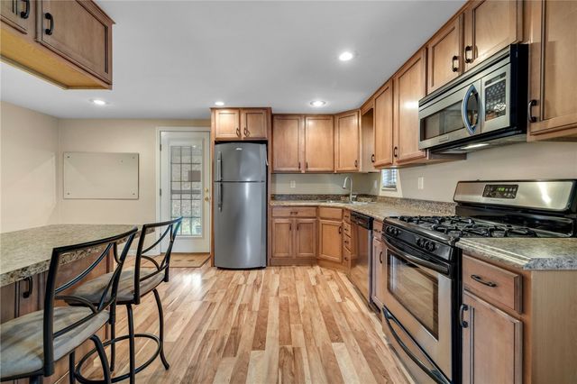 982 Highview Rd, Baldwin Boro, PA 15234