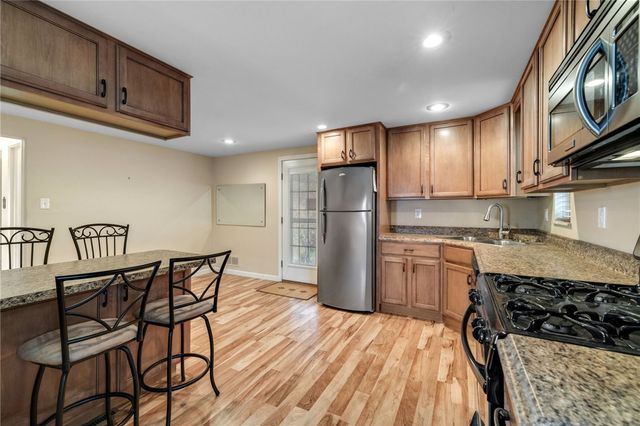 982 Highview Rd, Baldwin Boro, PA 15234