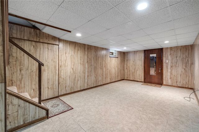 982 Highview Rd, Baldwin Boro, PA 15234