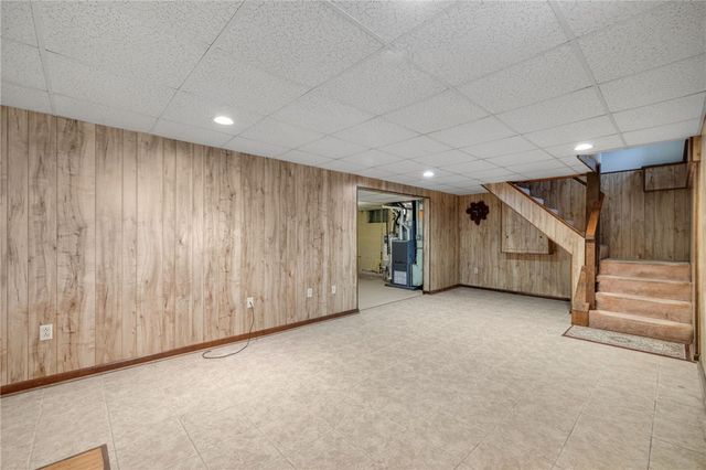 982 Highview Rd, Baldwin Boro, PA 15234