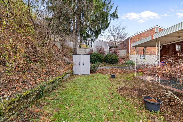 982 Highview Rd, Baldwin Boro, PA 15234