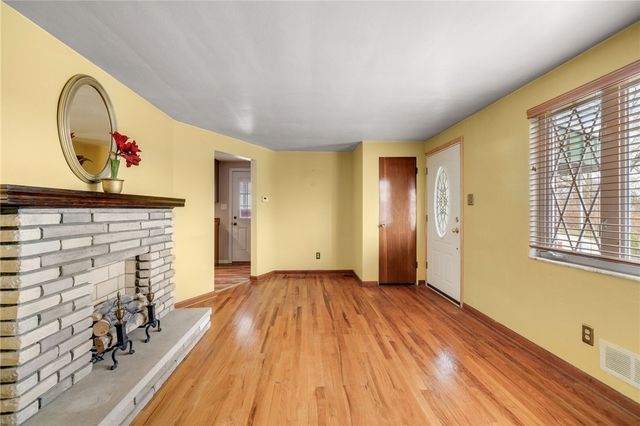 982 Highview Rd, Baldwin Boro, PA 15234