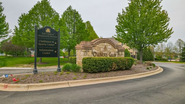 3687 Peregrine Way, Elgin, IL 60124