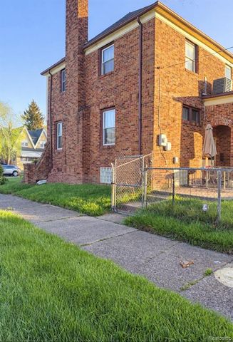 11101 College Street, Detroit, MI 48205