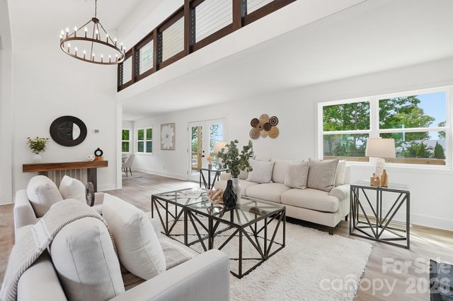 7015 Chelsea Day Lane, Tega Cay, SC 29708