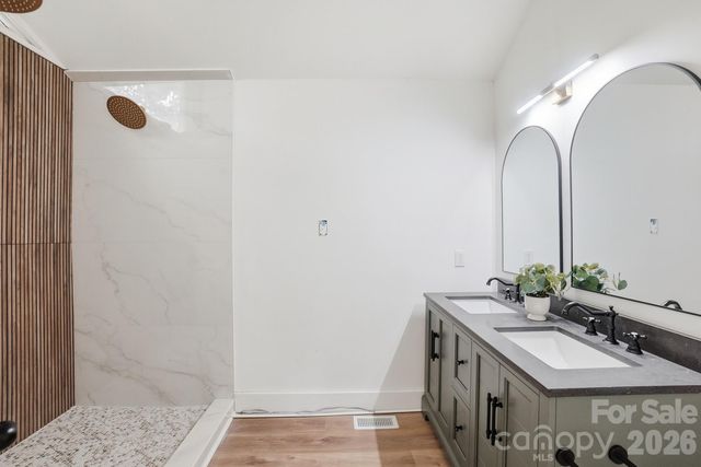7015 Chelsea Day Lane, Tega Cay, SC 29708