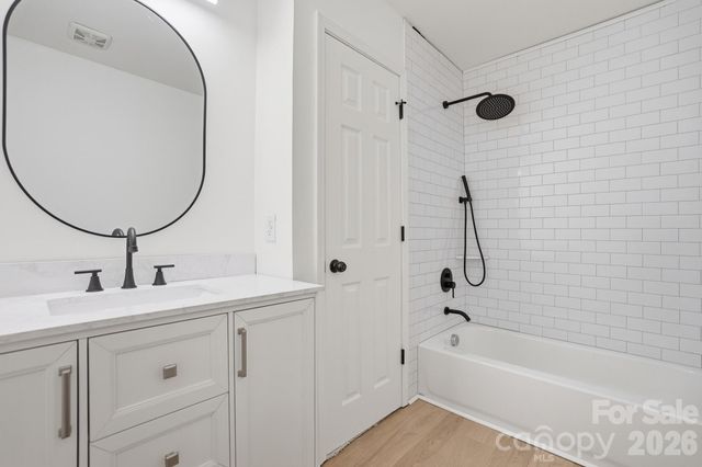 7015 Chelsea Day Lane, Tega Cay, SC 29708