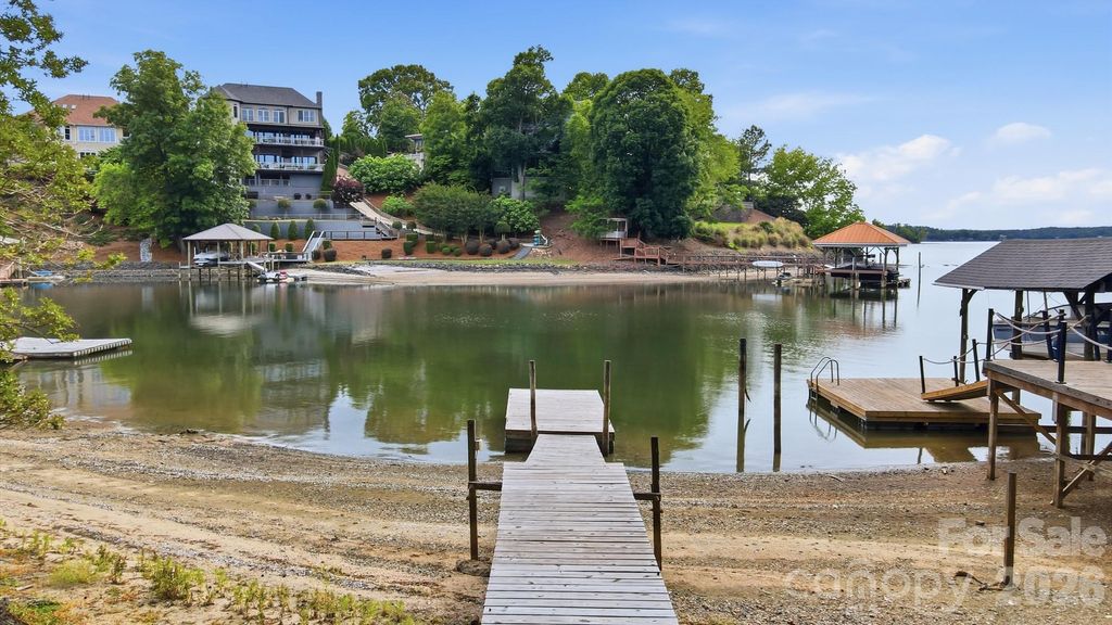 7015 Chelsea Day Lane, Tega Cay, SC 29708