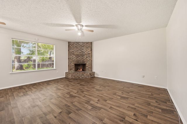 616 Reveille Road, Fort Worth, TX 76108