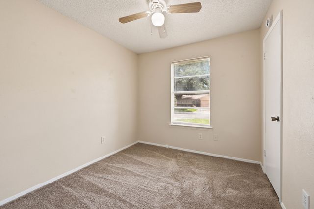 616 Reveille Road, Fort Worth, TX 76108