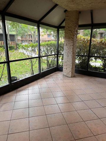 208 Wimbledon Lake Drive 208, Plantation, FL 33324