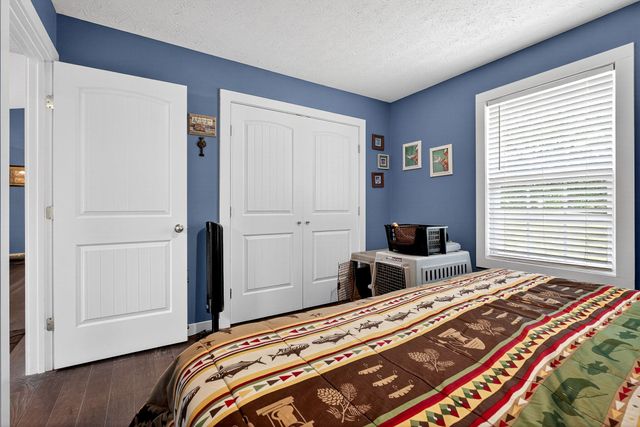 2040 Walker Cove Rd, Sparta, TN 38583