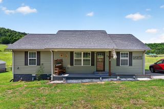 2040 Walker Cove Rd, Sparta, TN 38583