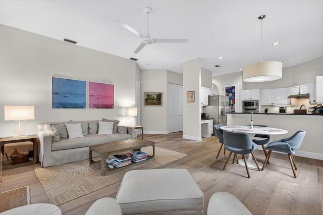 8 MONTERREY DRIVE, Palm Coast, FL 32137