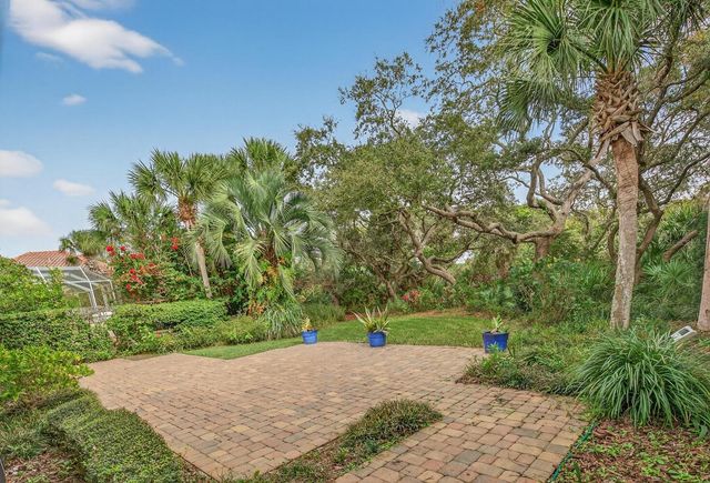 8 MONTERREY DRIVE, Palm Coast, FL 32137