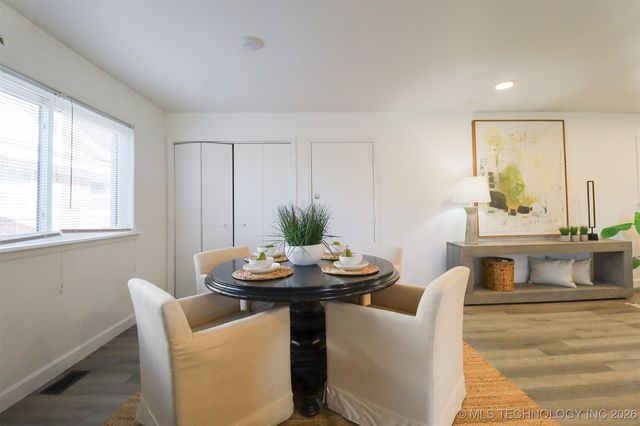 1716 S 1st Street, Broken Arrow, OK 74012