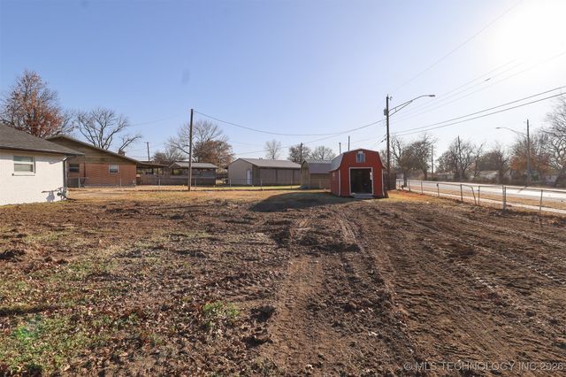 1716 S 1st Street, Broken Arrow, OK 74012