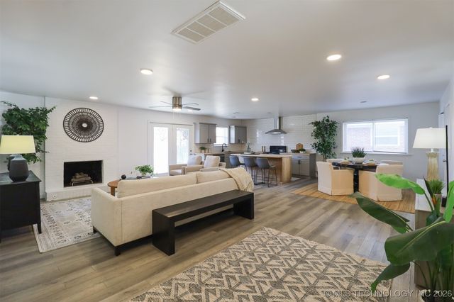 1716 S 1st Street, Broken Arrow, OK 74012