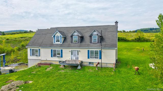 70 Mulberry Lane, Milton, NY 12547