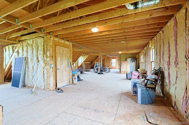 70 Mulberry Lane, Milton, NY 12547