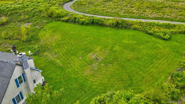 70 Mulberry Lane, Milton, NY 12547