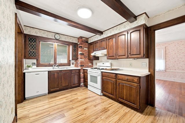 45 Ohio Ave, West Springfield, MA 01089