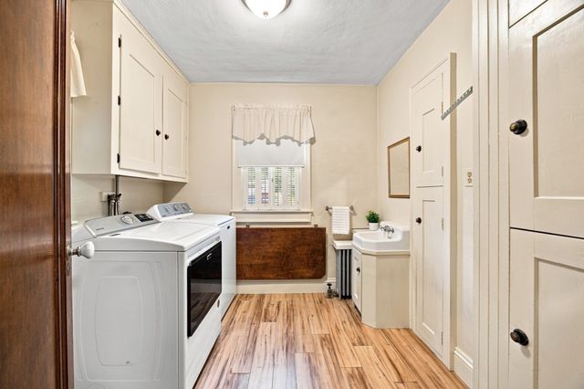 45 Ohio Ave, West Springfield, MA 01089