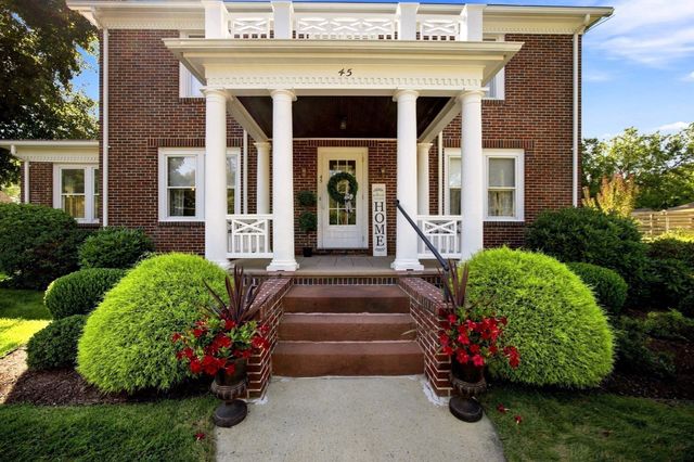 45 Ohio Ave, West Springfield, MA 01089