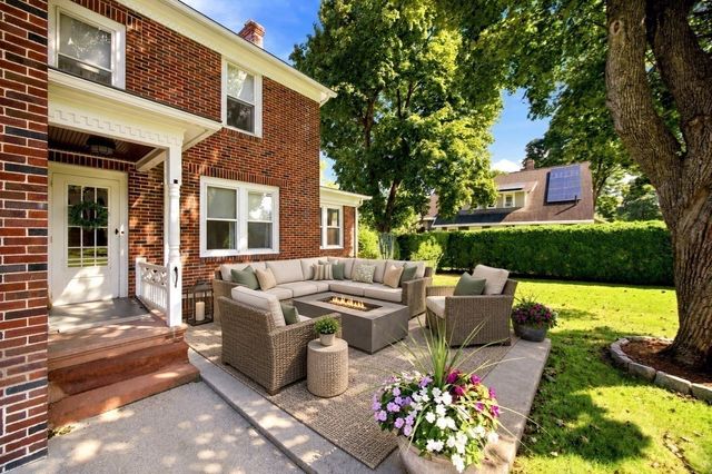 45 Ohio Ave, West Springfield, MA 01089