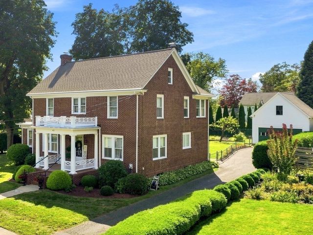 45 Ohio Ave, West Springfield, MA 01089