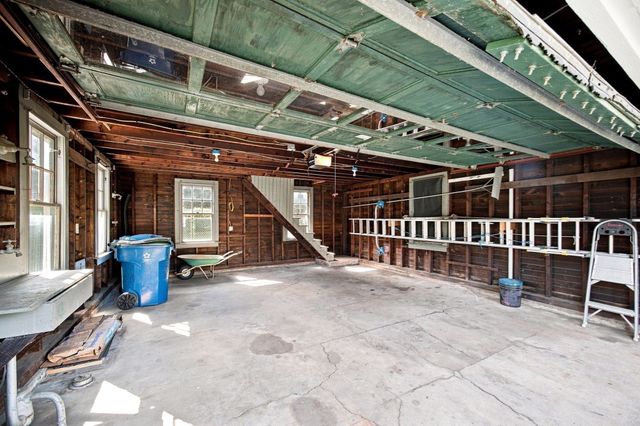 45 Ohio Ave, West Springfield, MA 01089