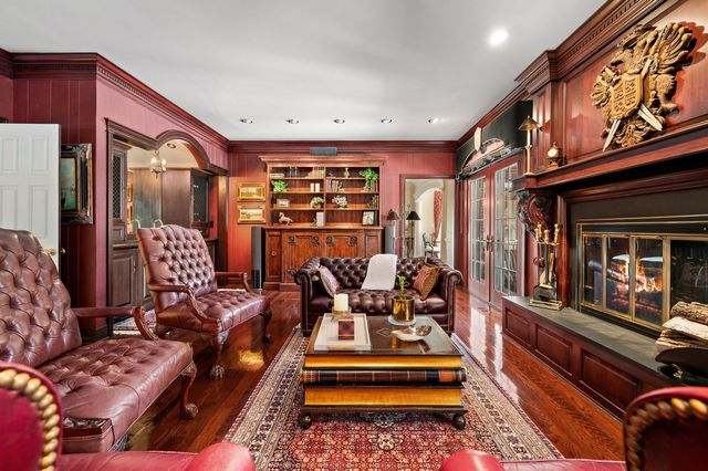 320 Woodley Road, Winnetka, IL 60093