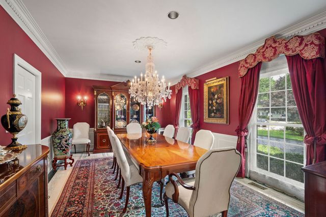 320 Woodley Road, Winnetka, IL 60093