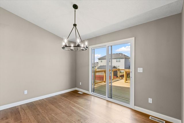 704 Isabella Drive, Mahomet, IL 61853