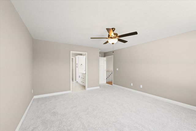 704 Isabella Drive, Mahomet, IL 61853