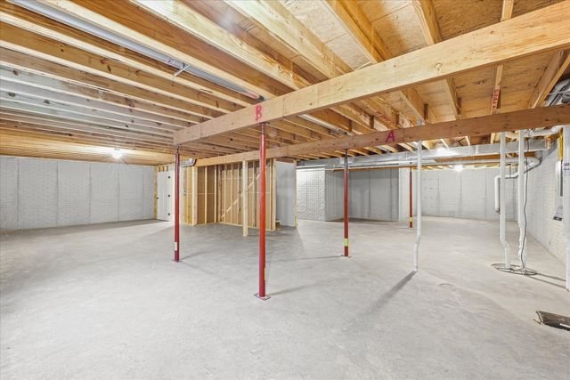 704 Isabella Drive, Mahomet, IL 61853