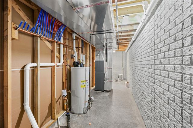 704 Isabella Drive, Mahomet, IL 61853