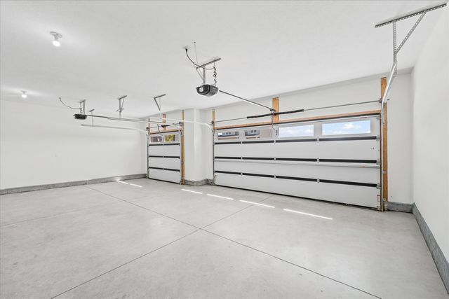 704 Isabella Drive, Mahomet, IL 61853