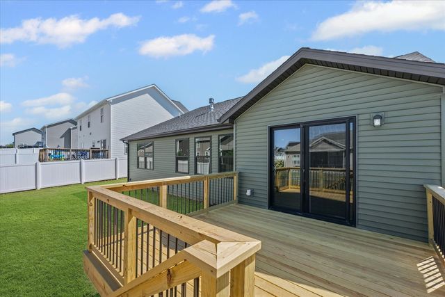 704 Isabella Drive, Mahomet, IL 61853