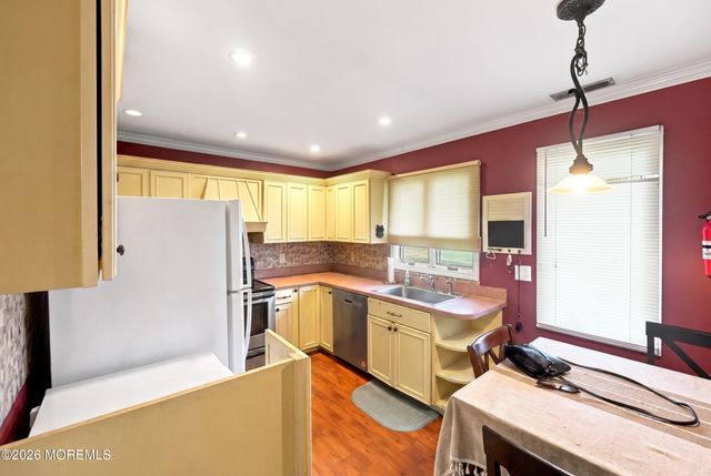 203 Clipper Court 203, Toms River, NJ 08753