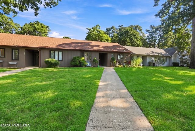 203 Clipper Court 203, Toms River, NJ 08753