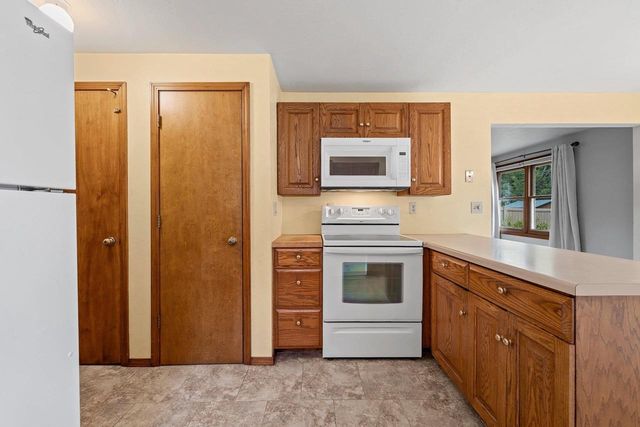 1043 COPPENS ROAD, Green Bay, WI 54303