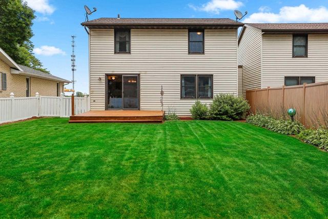 1043 COPPENS ROAD, Green Bay, WI 54303