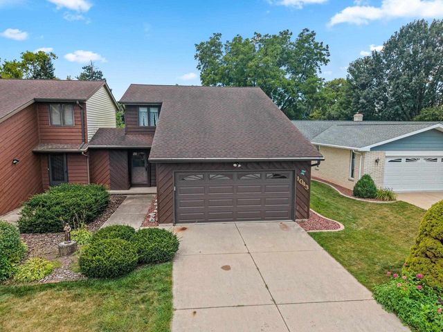1043 COPPENS ROAD, Green Bay, WI 54303