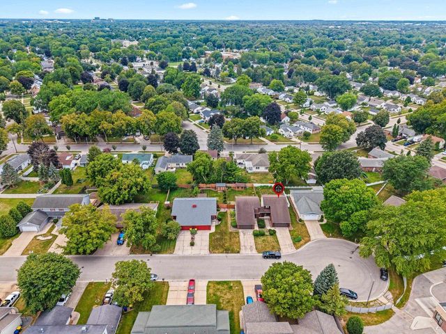 1043 COPPENS ROAD, Green Bay, WI 54303