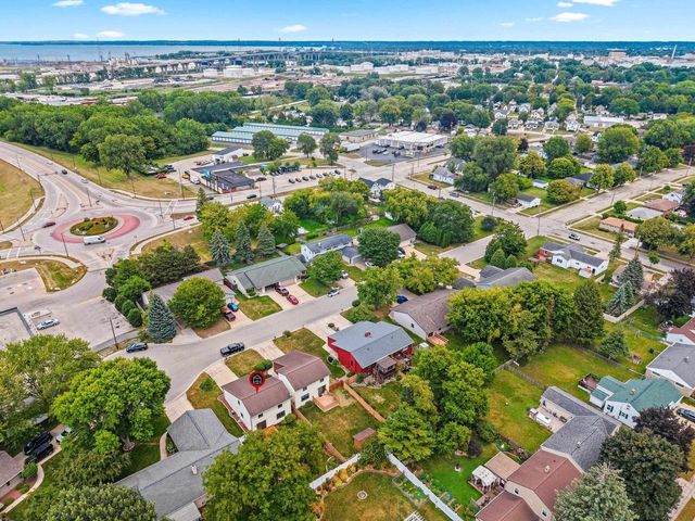 1043 COPPENS ROAD, Green Bay, WI 54303