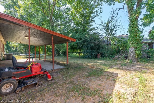 2908 Madeline Drive, Van Buren, AR 72956
